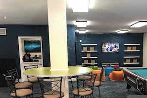 Spielezimmer
