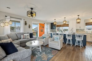 KDH261: Happy Hour | Living Area - Deck Access