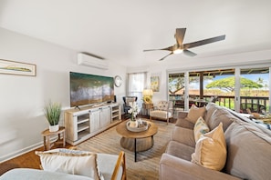 Kaanapali Plantation 32 Living area 1