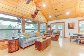 Living Room | Upper Floor | Queen Sleeper Sofa