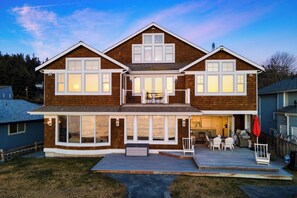 Welcome to your coastal retreat!