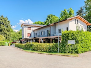 Biens, Porche, Cour, Villa, Balcon, Hacienda