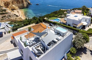 Casa Milhafre roof terrace with Benagil beach and ocean views