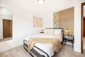 Here is the queen size comfortable bed in the first bedroom
