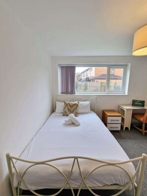We provide fresh sheets and towels for every guest
