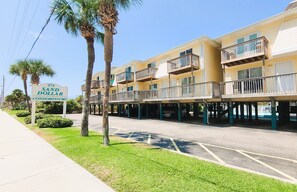 Sand Dollar #2 Exterior