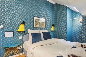Chambre avec lit double
