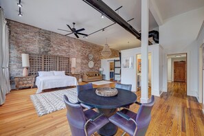 Unit 4 Dining area