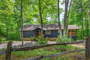 Hatcher Top Hideout's exterior