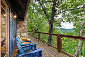 Hatcher Top Hideout's spacious decks