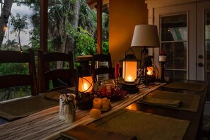 Outdoor dining