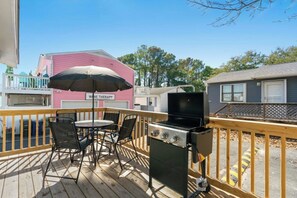 Grill up some hamburgers and have lunch in the fresh air.