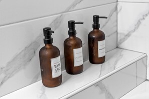 Bathroom amenities