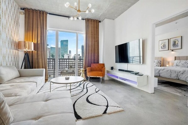 City chic elegance.