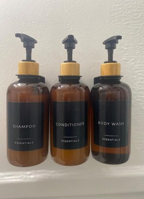 Bathroom amenities