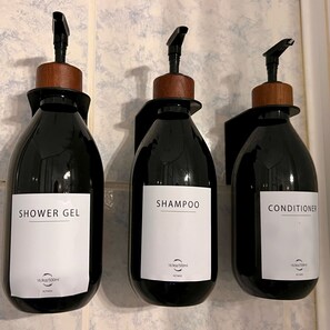 Bathroom amenities
