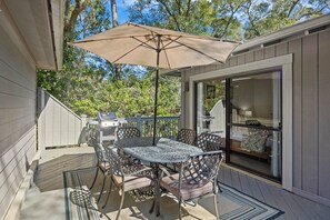 Great back porch!