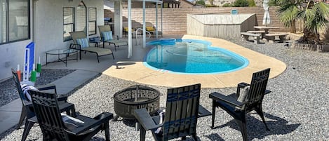 Bullhead City Vacation Rental | Private Swimming Pool | Fenced Yard