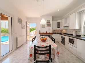 Kitchen / Dining Room