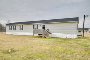 Parking | Driveway (5 Vehicles) | RV/Trailer Parking