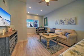 Unit 3: Beach Bliss - studio-style space.