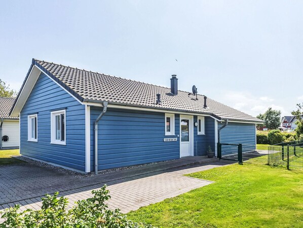 Möbel, Balkon, Veranda, Gartenmöbel, Stuhl, Schatten, Zaun, Deck, Outdoor Struktur, Terrasse