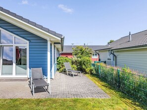 Möbel, Balkon, Veranda, Gartenmöbel, Stuhl, Schatten, Zaun, Deck, Outdoor Struktur, Terrasse