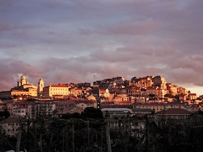 Horizont, Stadtgebiet, Stadt, \"Stadt, Dach, Landschaft, Dämmerung, Abend, Morgen, Sonnenlicht