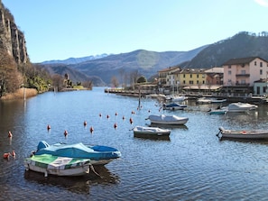 Water, Boat, Body Of Water, Water Resources, Mountainous Landforms, Watercraft, Mountain, Waterway, Watercourse, Channel