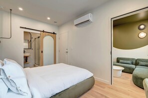 Bedroom #1