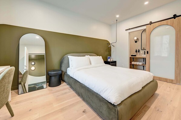 Bedroom #1