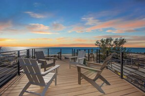 Rooftop Deck