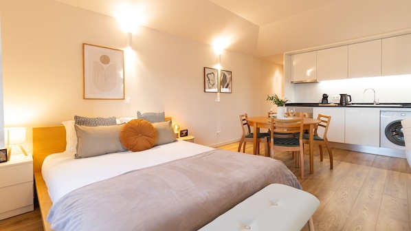 Sleep in style and comfort in this cozy retreat. #CozyStay #StylishComfort