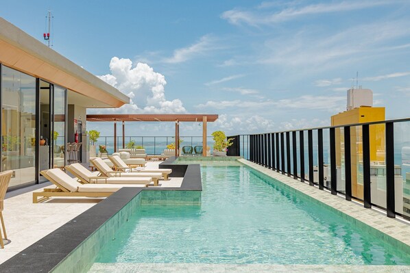Seating area,Swimming pool