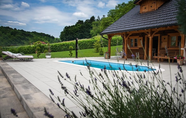 pool
