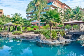 4 Outdoor pools