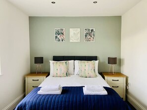 [Bedroom 1] Lovely double room