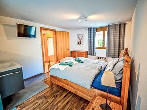 Möbel, Holz, Schlafzimmer, Interior Design, Bett, Zuhause, Decke, Haus, Zimmer, Fussboden