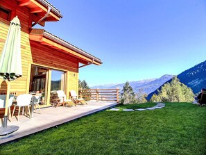 Zuhause, Gebirge, Senke, Hütte, Bergstation, Eco Hotel, Lärche, Bauernhaus, Veranda, Landscaping