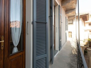 Holz, Verbundwerkstoff, Metall, Home Door, Holzbeize, Hartholz, Daylighting, Balkon, Fensterabdeckung