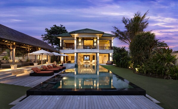 Magical nights, the view across the pool to Villa Rosita
