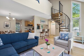 Open living space, great for gathering together!