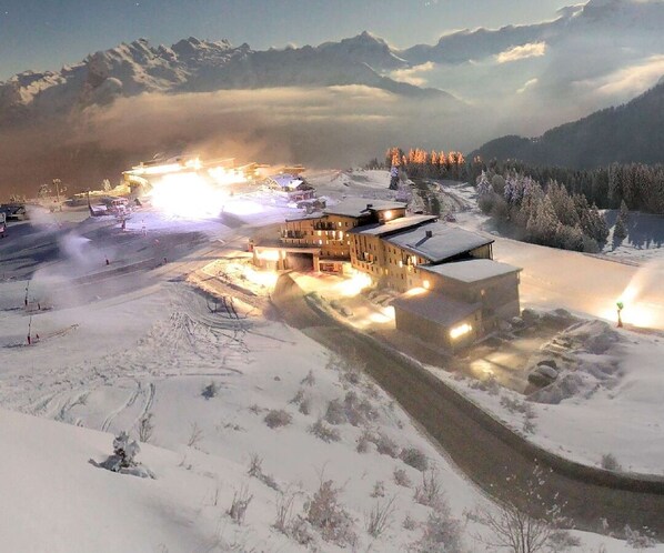 Snow and ski sports