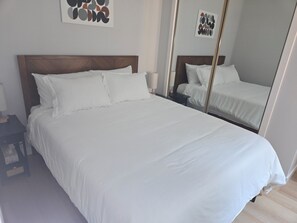 Brand new firm gel memory foam queen size mattress
