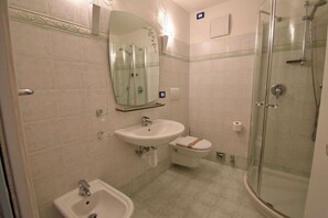 Bain