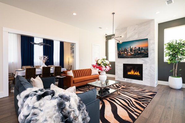 A stylish space, perfect for entertaining. So much character in every corner. 