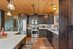 Full Kitchen