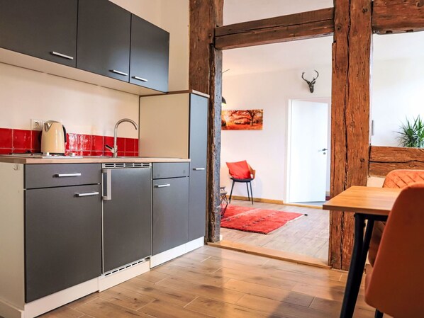 Wohnung, Eigentumswohnung, Verbundwerkstoff, Mischnutzung, Balkon, Hotel