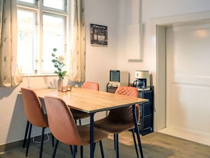 Apartment, Condominium, Composite Material, Mixed-Use, Balcony, Hotel