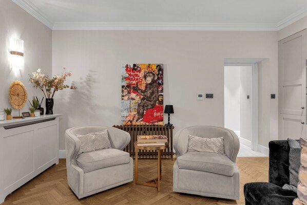🛋️ Relax in chic, cozy living space